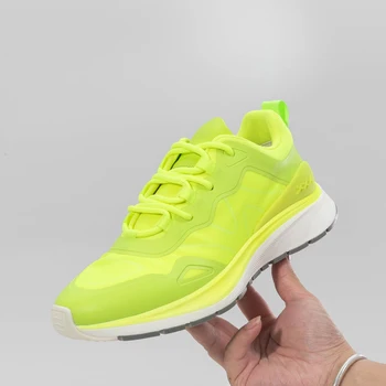 Кроссовки Guangzhou Shoes для бега по спортивным технологиям, эти спортивные кроссовки для бега изготовлены из переработанного нейлона